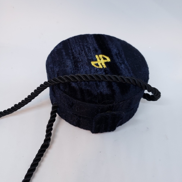 unknown Handbags - Round mini purse black with rope strap